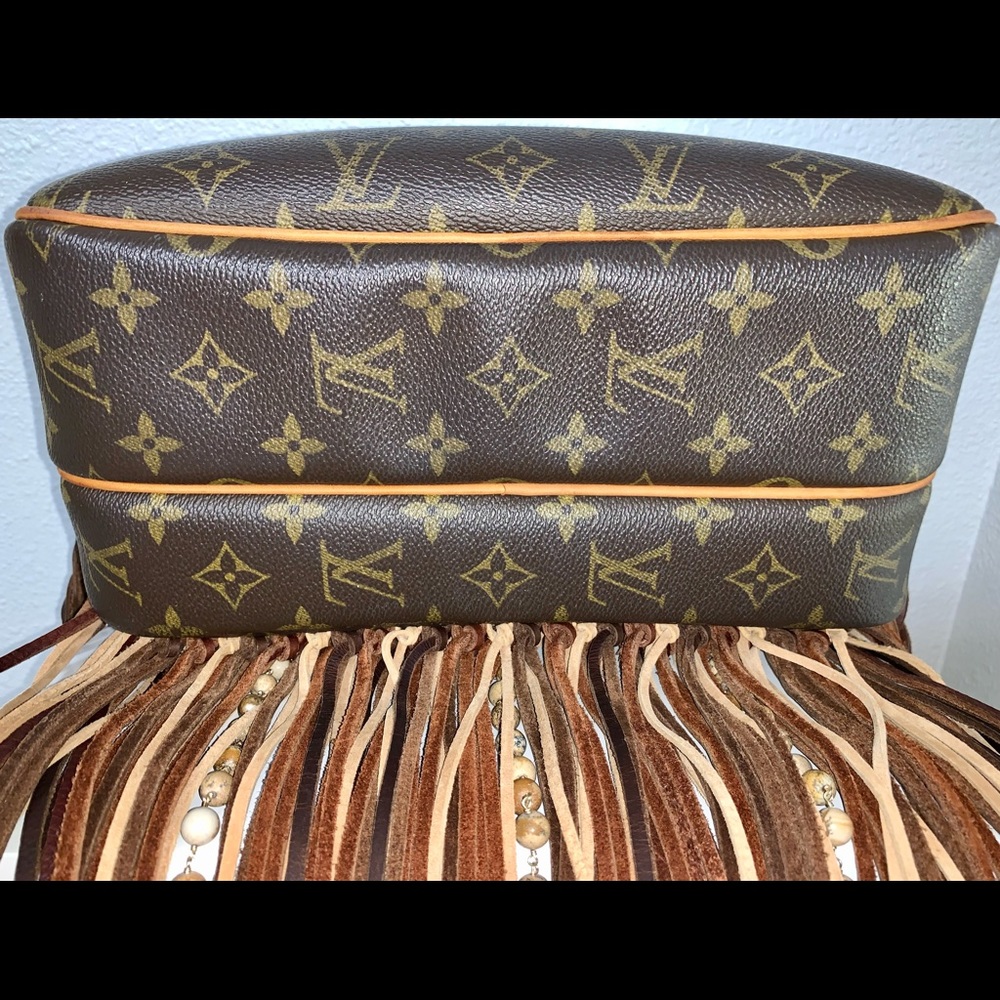 Authentic Louis Vuitton Reporter PM Monogram Upcycled- Vintage Boho Bags - Picture 14 of 16